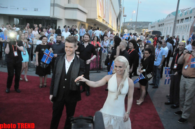 Грандиозная церемония открытия "Евровидения 2012" в "Евроклубе" - звезды на красной дорожке  (фотосессия)