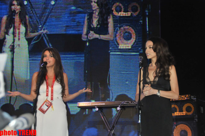 Грандиозная церемония открытия "Евровидения 2012" в "Евроклубе" - звезды на красной дорожке  (фотосессия)