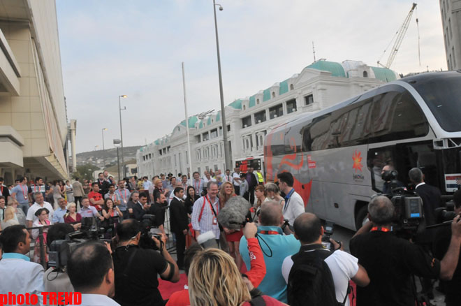 Грандиозная церемония открытия "Евровидения 2012" в "Евроклубе" - звезды на красной дорожке  (фотосессия)