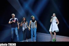 Финалистка "Евровидения 2012"  Нина Дзилли на сцене "Baku Crystal Hall" (фотосессия)