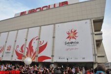 Грандиозная церемония открытия "Евровидения 2012" в "Евроклубе" - звезды на красной дорожке  (фотосессия)