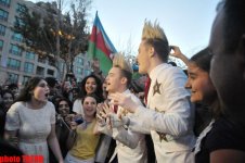 Грандиозная церемония открытия "Евровидения 2012" в "Евроклубе" - звезды на красной дорожке  (фотосессия)