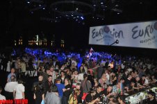 Грандиозная церемония открытия "Евровидения 2012" в "Евроклубе" - звезды на красной дорожке  (фотосессия)