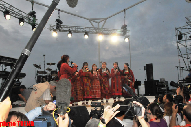 В Баку прошла вечеринка российских представителей на "Евровидении" (ФОТО)