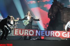 Участники "Евровидения 2012" в сценическом наряде провели открытую репетицию – первый полуфинал (фотосессия)