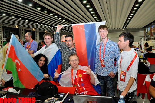 "Бурановские бабушки" создали в пресс-центре "Baku Crystal Hall" настоящий ажиотаж (фото)