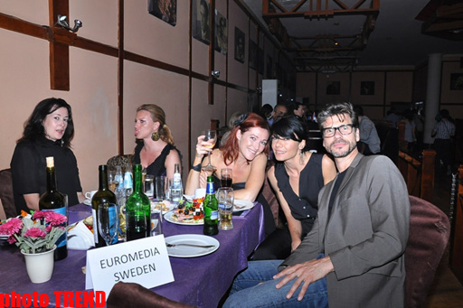 Сабина Бабаева устроила вечеринку для друзей – участников "Евровидения 2012" (фотосессия, видео)