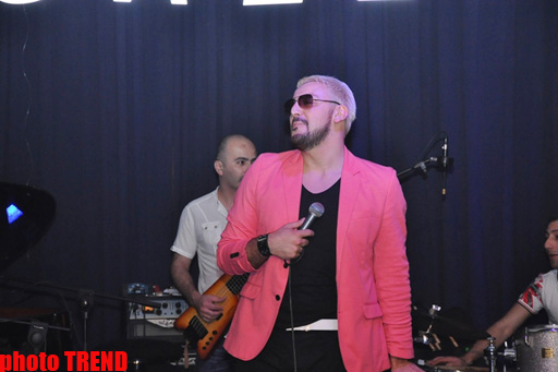 Сабина Бабаева устроила вечеринку для друзей – участников "Евровидения 2012" (фотосессия, видео)