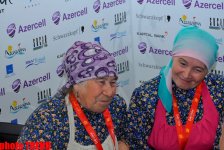 "Бурановские бабушки" создали в пресс-центре "Baku Crystal Hall" настоящий ажиотаж (фото)