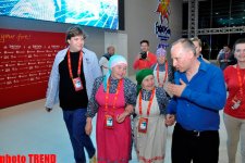 "Бурановские бабушки" создали в пресс-центре "Baku Crystal Hall" настоящий ажиотаж (фото)