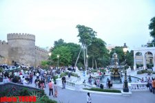 "Неделя музыки и народного искусства" в Баку (фотосессия)