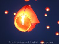 Сотни горящих фонариков в небе Баку (фотосессия, видео)