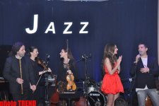 Сабина Бабаева устроила вечеринку для друзей – участников "Евровидения 2012" (фотосессия, видео)