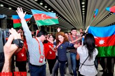 Азербайджанские журналисты устроили танцы в пресс-центре "Baku Crystal Hall" (фото)