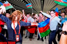 Азербайджанские журналисты устроили танцы в пресс-центре "Baku Crystal Hall" (фото)