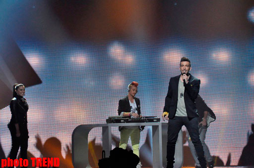 Участники второго полуфинала "Евровидения 2012" предстали в сценическом наряде (фотосессия)