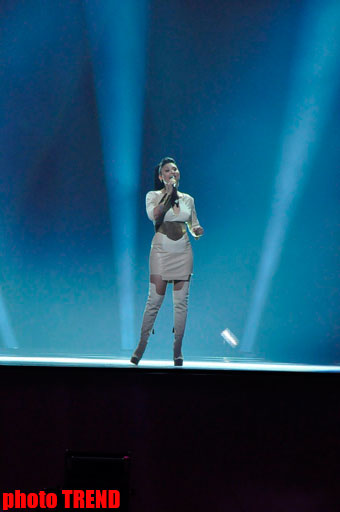 Участники второго полуфинала "Евровидения 2012" предстали в сценическом наряде (фотосессия)