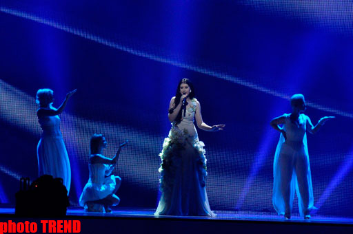 Участники второго полуфинала "Евровидения 2012" предстали в сценическом наряде (фотосессия)
