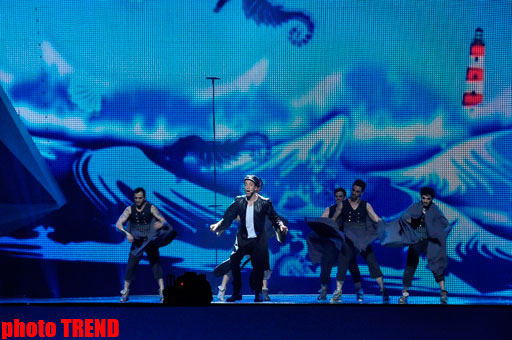 Участники второго полуфинала "Евровидения 2012" предстали в сценическом наряде (фотосессия)