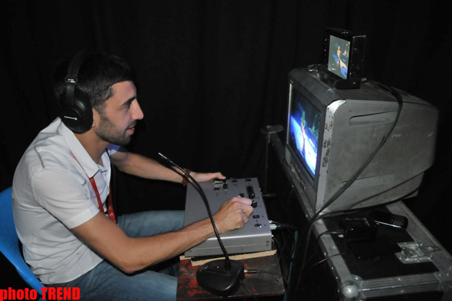 Нигяр Джамал и Дима Билан презентовали в Баку клип "Обними меня" (фотосессия)