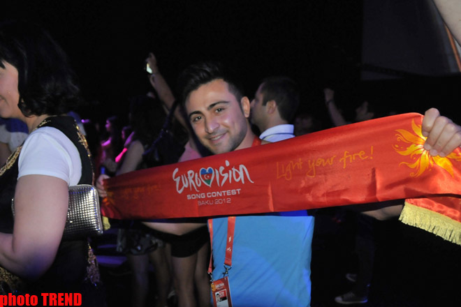 Нигяр Джамал и Дима Билан презентовали в Баку клип "Обними меня" (фотосессия)