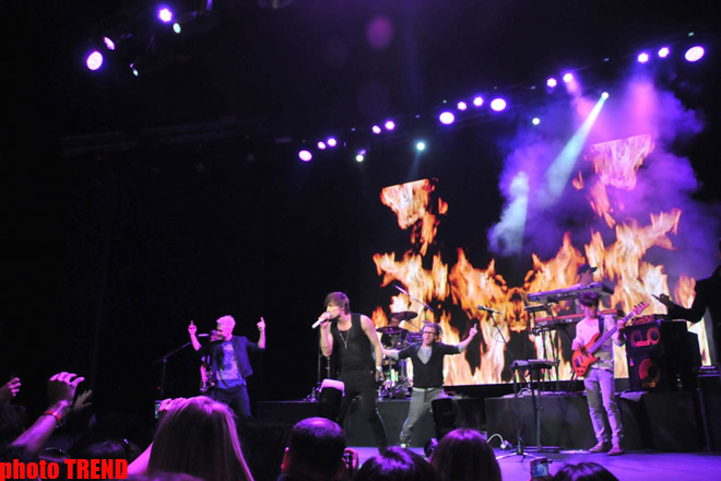 Нигяр Джамал и Дима Билан презентовали в Баку клип "Обними меня" (фотосессия)