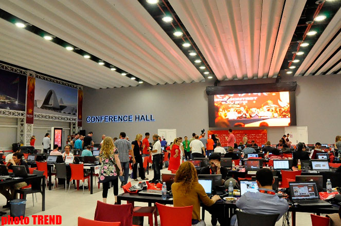 Определена вторая десятка финалистов "Евровидения 2012" - голосование СМИ (фото)