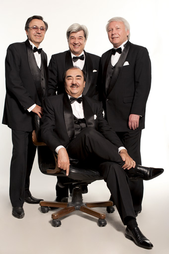 Если  скажу, что каждый день праздник, это будет не правда – солист ансамбля "Ялла"