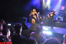 Нигяр Джамал и Дима Билан презентовали в Баку клип "Обними меня" (фотосессия)