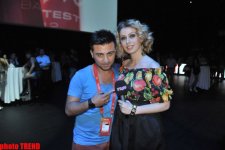 Нигяр Джамал и Дима Билан презентовали в Баку клип "Обними меня" (фотосессия)