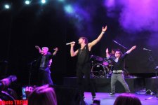 Нигяр Джамал и Дима Билан презентовали в Баку клип "Обними меня" (фотосессия)