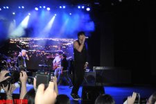 Нигяр Джамал и Дима Билан презентовали в Баку клип "Обними меня" (фотосессия)