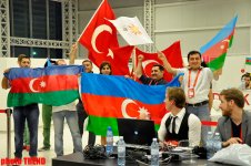 Азербайджанские и турецкие журналисты приняли участие в прямом эфире TRT в пресс-центре "Baku Crystal Hall"  (фото)