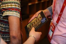 Представителям делегаций "Евровидения 2012" преподнесли памятные подарки (фото)