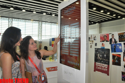 В неформальном голосовании финала "Евровидения-2012" лидирует Сабина Бабаева (фото)