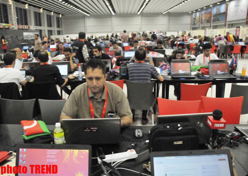 Азербайджан победил в неформальном голосовании "Евровидения-2012" (ФОТО)