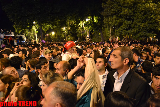 Ночной Баку отмечает финал «Евровидения-2012» (ФОТО)