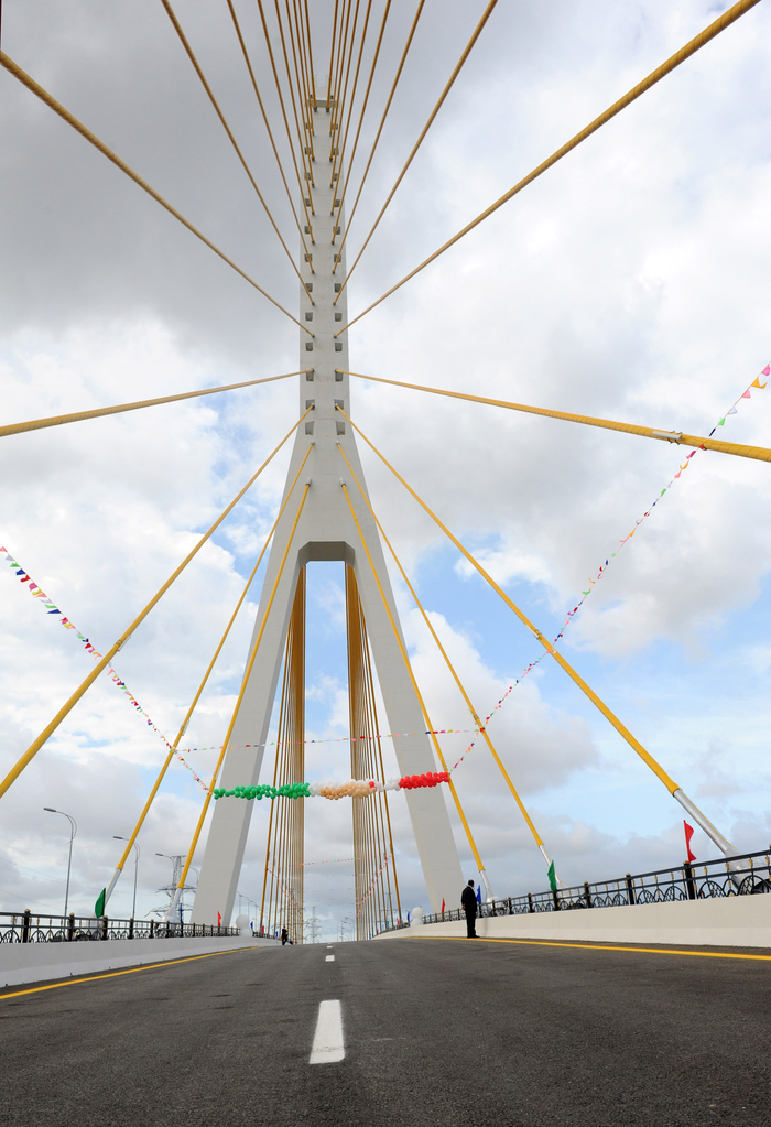 В Баку сдан в эксплуатацию третий комплекс дорожного узла на пересечении проспектов Гейдара Алиева и Зии Буниятова (ФОТО)