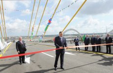 В Баку сдан в эксплуатацию третий комплекс дорожного узла на пересечении проспектов Гейдара Алиева и Зии Буниятова (ФОТО)