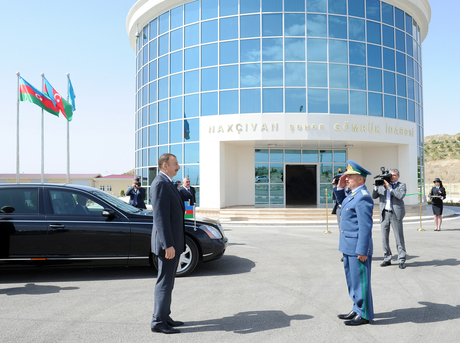 Ильхам Алиев принял участие в открытии Нахчыванского городского таможенного управления (ФОТО)