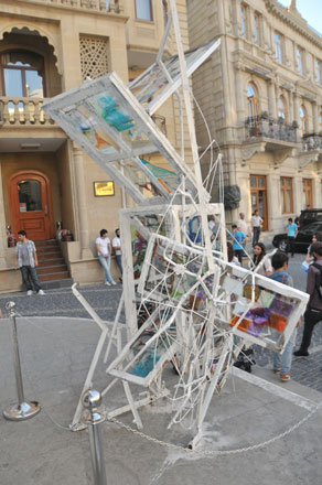 Организация YARAT! представила проект Мамеда Мустафаева "Городской мотив" (ФОТО)