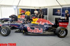 Самый быстрый в мире болид в Баку - грандиозное шоу Red Bull Racing (фото)
