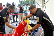 Самый быстрый в мире болид в Баку - грандиозное шоу Red Bull Racing (фото)