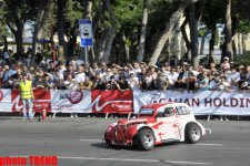 Самый быстрый в мире болид в Баку - грандиозное шоу Red Bull Racing (фото)