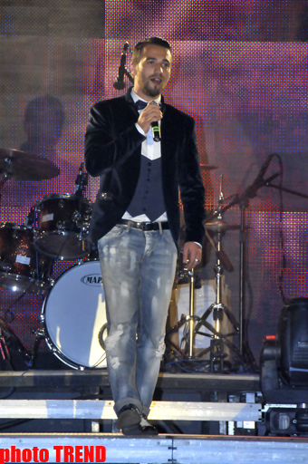 Молодежное объединение партии "Ени Азербайджан" организовало концерт "Гейдар Алиев: От спасения к прогрессу" (ФОТО)