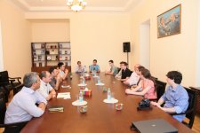 Американские школьники-победители конкурса сочинений, проведенного при поддержке Фонда Гейдара Алиева, находятся с визитом в Азербайджане (ФОТО)