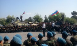 Намиг Гарачухурлу выступил с концертом перед солдатами (фотосессия)