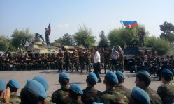 Намиг Гарачухурлу выступил с концертом перед солдатами (фотосессия)