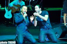 "Романтичный принц поп-музыки" Сердар Ортадж выступил с концертом в Баку (фотосессия)