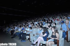 "Романтичный принц поп-музыки" Сердар Ортадж выступил с концертом в Баку (фотосессия)